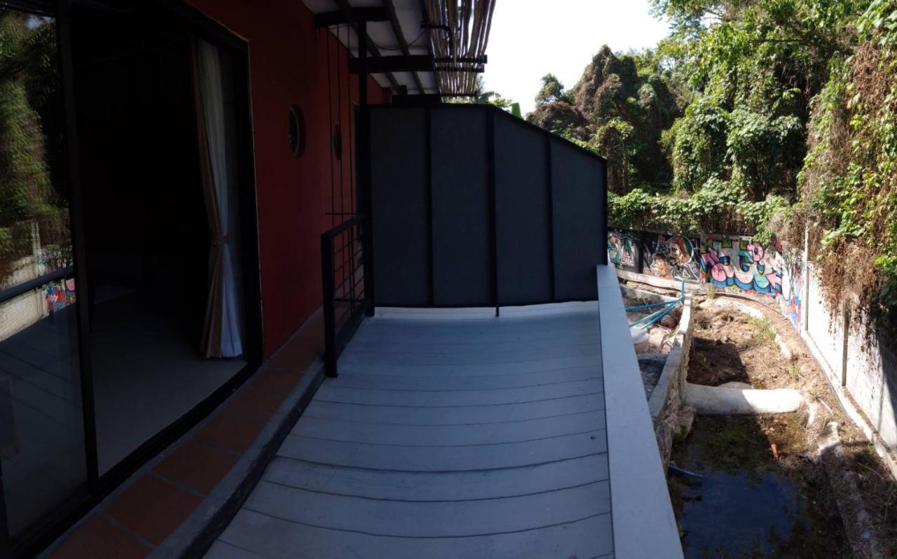 White Jail At Koh Tao Hostel Eksteriør bilde