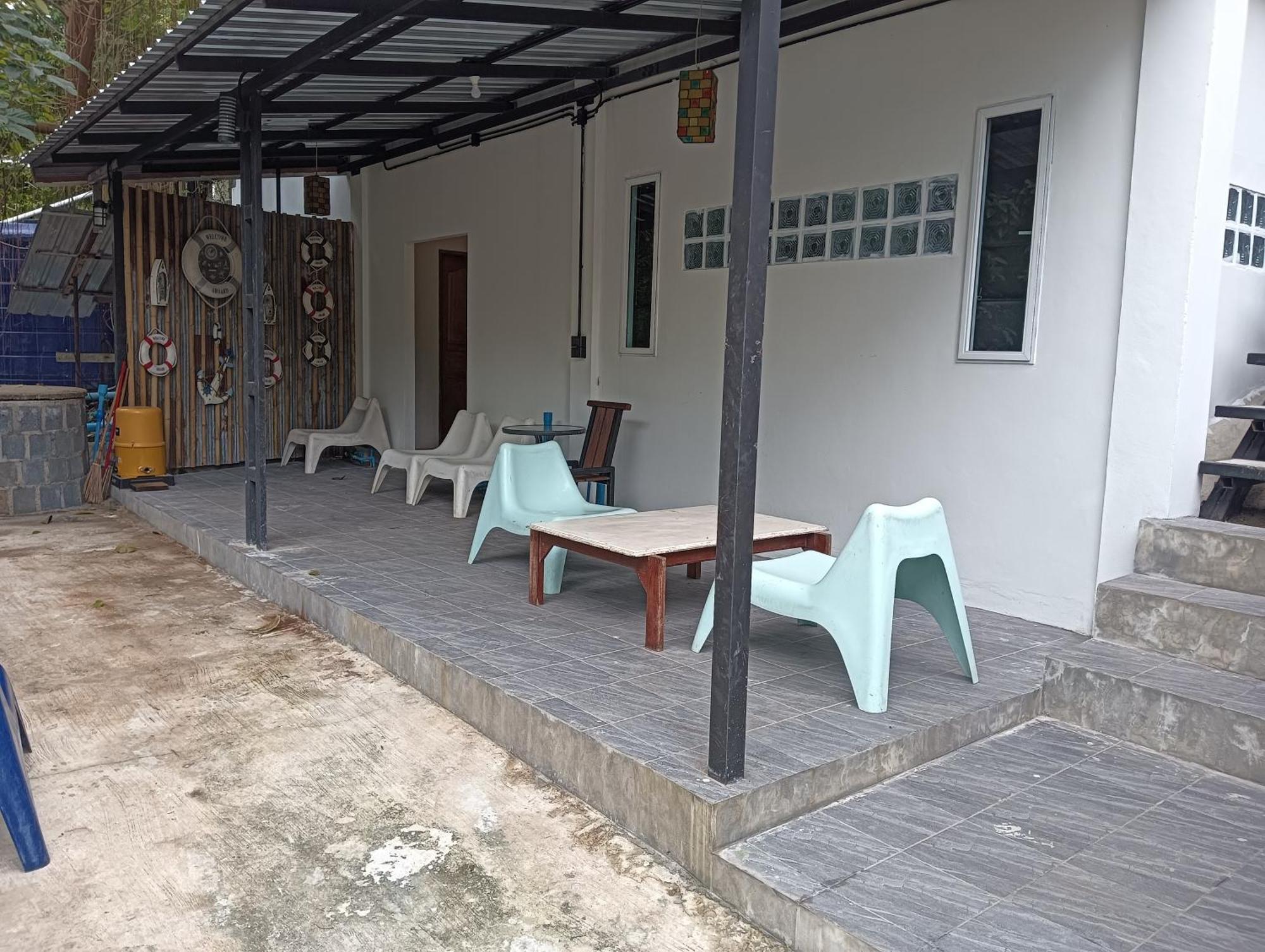 White Jail At Koh Tao Hostel Eksteriør bilde